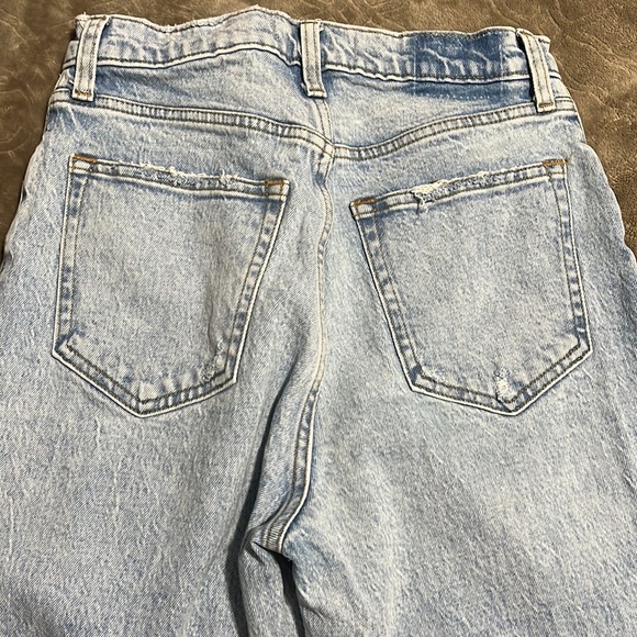 Abercrombie and Fitch - 90s straight ultra high rise (curve love) - Picture 2 of 4